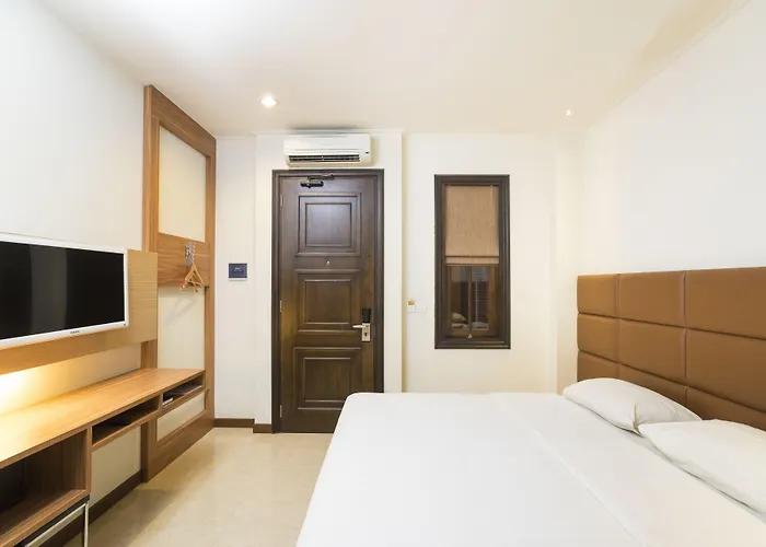 Alron Hotel