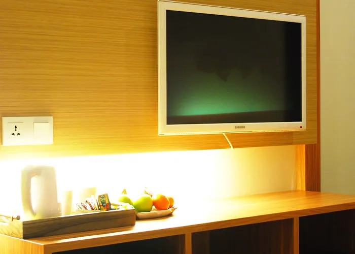 Alron Hotel