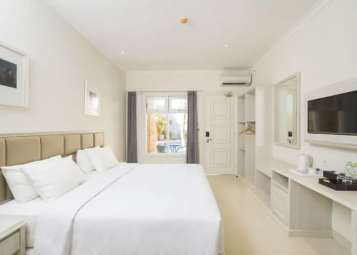 Hotel Alron 4*