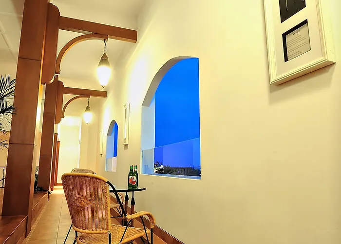 Alron Hotel