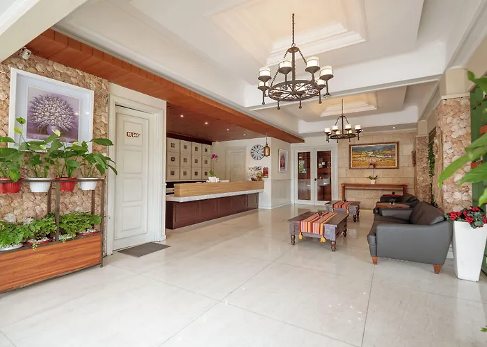 Hotel Alron Kuta (Bali)